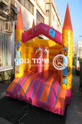 מתקנים משולבים - קפיצה עם נחום תקום