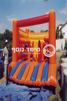 מתקנים משולבים - יער אגרופים